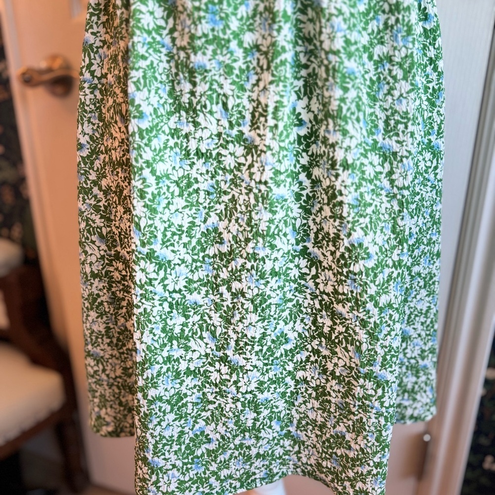 Green Floral Dress with Ruffle Sleeves - Picture 3 of 7